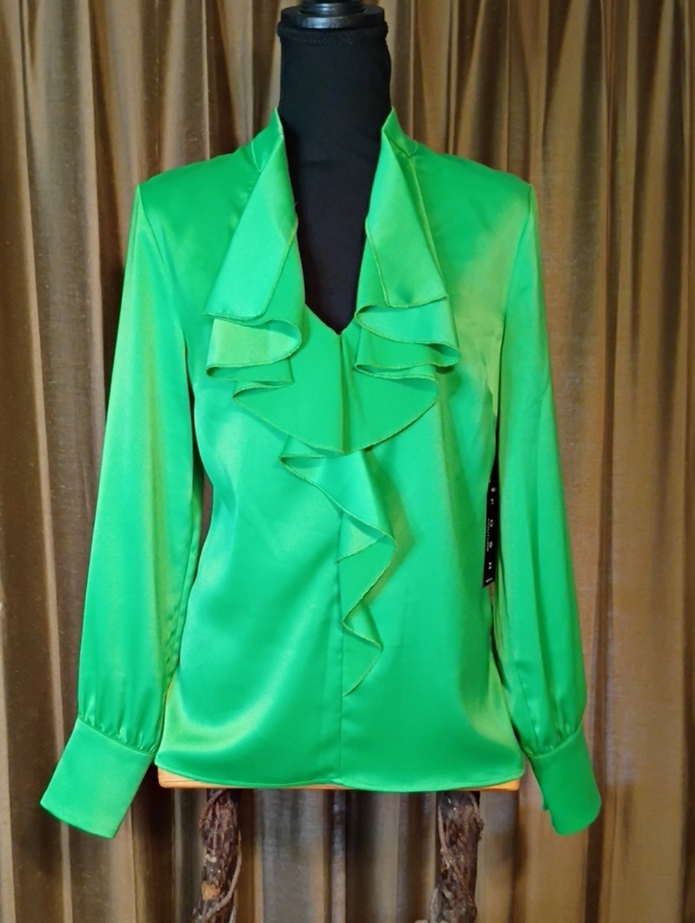 Posh Couture Emerald Green Shimmery Ruffled Blouse NWT Made In The USA